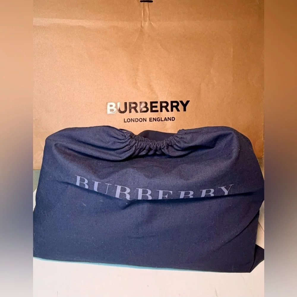Burberry Vintage Leather Shoulder Bag | Nova Check Lining w/DB | Viral 20K Views